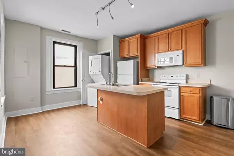 Kitchen - 2112 Fleet St, Baltimore, MD 21231 photo 10 of 13