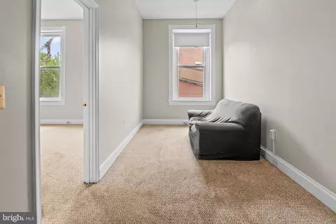 Entry Way - 2112 Fleet St, Baltimore, MD 21231 photo 3 of 6