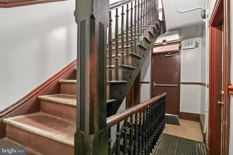 Entry Way - 2112 Fleet St, Baltimore, MD 21231 photo 4 of 6