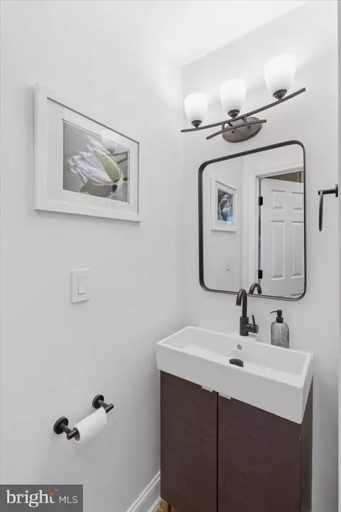 Bath - 802 S Rose St, Baltimore, MD 21224 photo 1 of 4