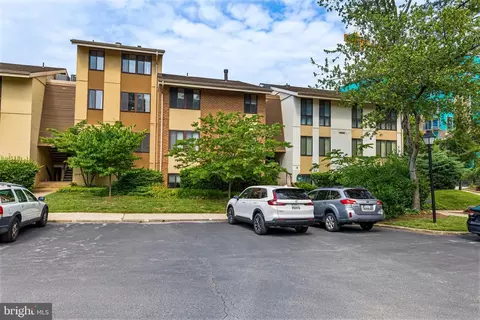 Exterior - 19 Hamill Rd #19E, Baltimore, MD 21210 photo 5 of 7