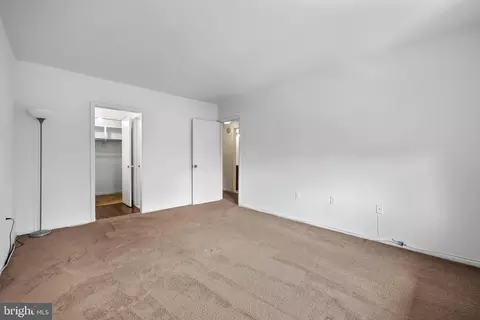 Bedroom - 19 Hamill Rd #19E, Baltimore, MD 21210 photo 1 of 3