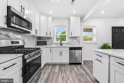 Kitchen - 3709 Spaulding Ave, Baltimore, MD 21215 photo 2 of 3