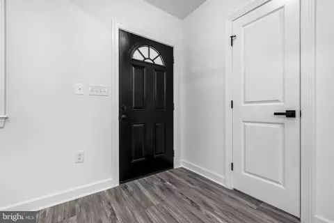 Entry Way - 3709 Spaulding Ave, Baltimore, MD 21215 photo 1 of 8