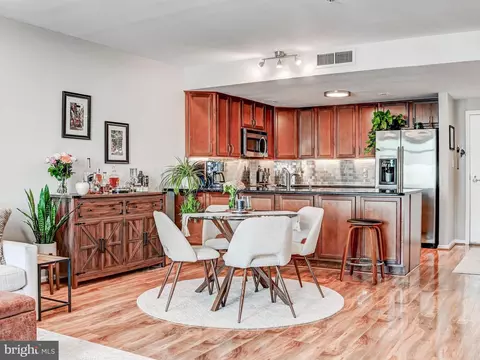 Dining - 1000 Fell St #310, Baltimore, MD 21231 photo 1 of 3