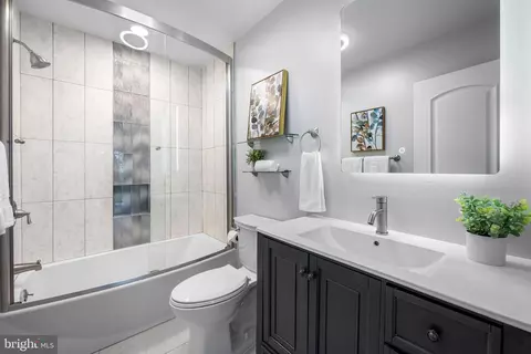Bath - 644 E Clement St, Baltimore, MD 21230 photo 1 of 2