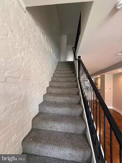 Entry Way - 1715 N Wolfe St, Baltimore, MD 21213 photo 4 of 7