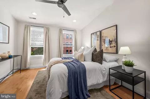 Bedroom - 1435 Hull St, Baltimore, MD 21230 photo 2 of 4