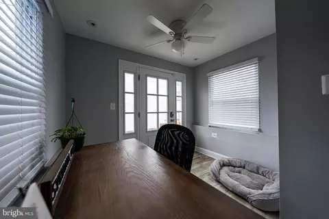 Entry Way - 3127 Odonnell St, Baltimore, MD 21224 photo 2 of 6