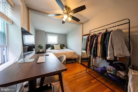Bedroom - 3127 Odonnell St, Baltimore, MD 21224 photo 5 of 8