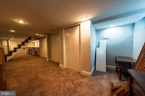 Entry Way - 3127 Odonnell St, Baltimore, MD 21224 photo 5 of 6