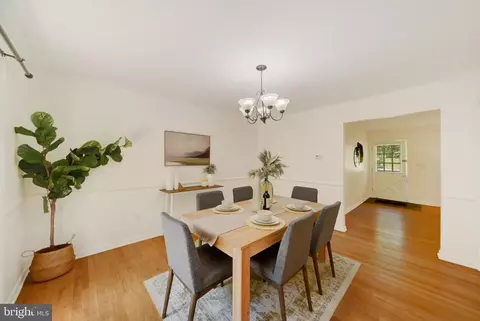 Dining - 403 Old Orchard Rd, Baltimore, MD 21229 photo 3 of 3