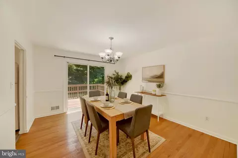 Dining - 403 Old Orchard Rd, Baltimore, MD 21229 photo 1 of 3