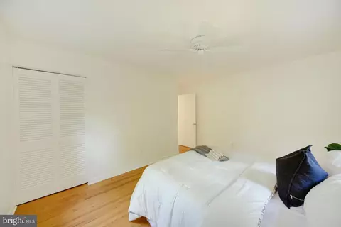 Bedroom - 403 Old Orchard Rd, Baltimore, MD 21229 photo 4 of 6
