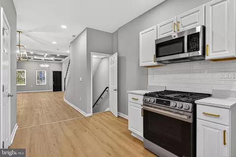 2518 W Fayette St, Baltimore, MD 21223