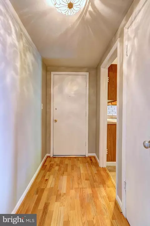 Entry Way - 8 Cross Keys Rd #8F, Baltimore, MD 21210 photo 1 of 1