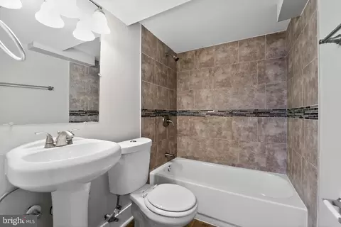 Bath - 4803 Aberdeen Ave, Baltimore, MD 21206 photo 2 of 2