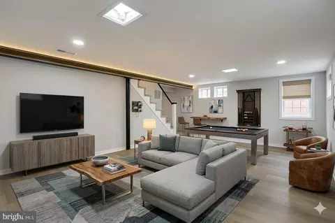 Living - 3202 Dudley Ave, Baltimore, MD 21213 photo 2 of 3