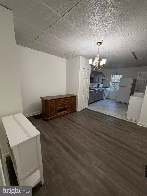 Dining - 747 Carroll St, Baltimore, MD 21230 photo 2 of 3