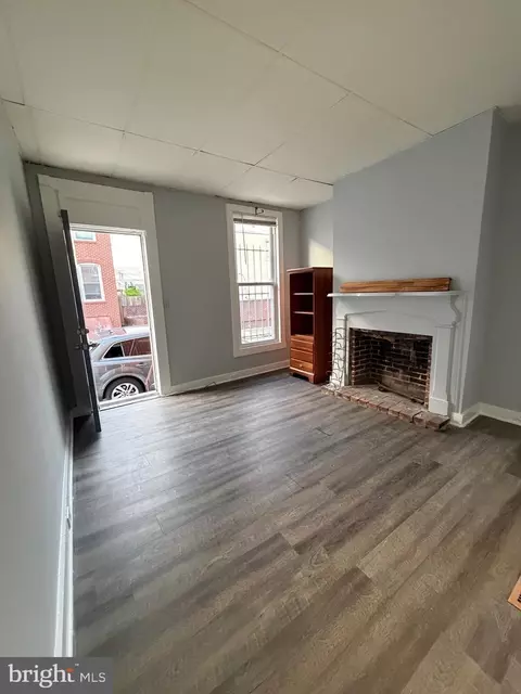 Living - 747 Carroll St, Baltimore, MD 21230 photo 5 of 5