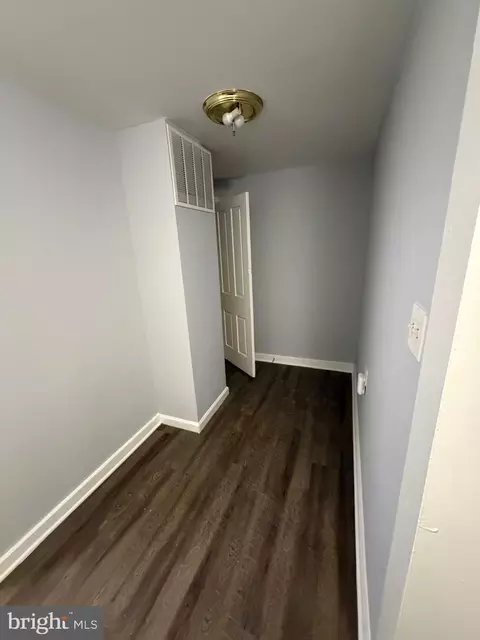Entry Way - 747 Carroll St, Baltimore, MD 21230 photo 1 of 3