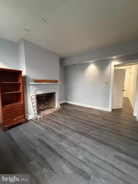 Living - 747 Carroll St, Baltimore, MD 21230 photo 4 of 5