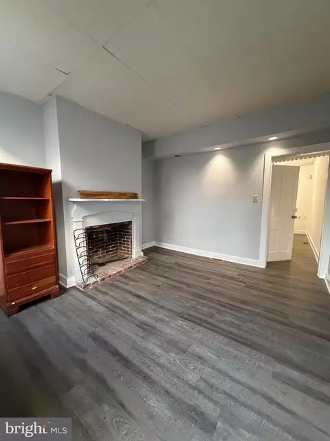 Living - 747 Carroll St, Baltimore, MD 21230 photo 3 of 5