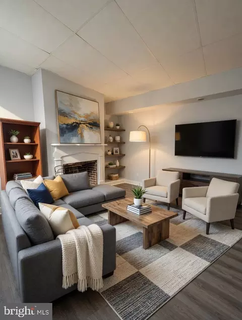 Living - 747 Carroll St, Baltimore, MD 21230 photo 1 of 5