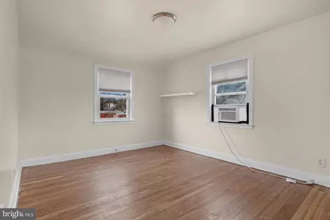 Bedroom - 3219 Taylor Ave, Baltimore, MD 21234 photo 5 of 6