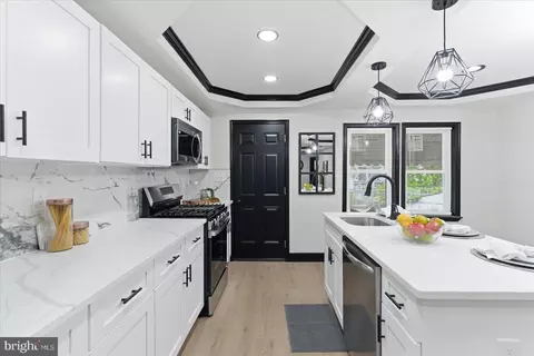 Kitchen - 4209 Old Frederick Rd, Baltimore, MD 21229 photo 2 of 5