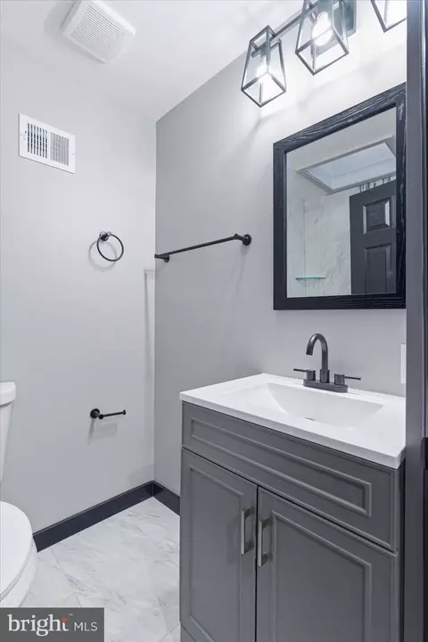 Bath - 4209 Old Frederick Rd, Baltimore, MD 21229 photo 3 of 4