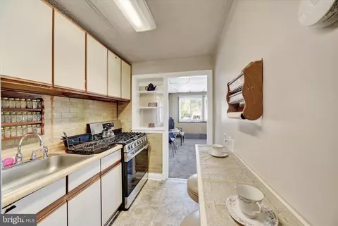 Kitchen - 714 Bethnal Rd, Baltimore, MD 21229 photo 1 of 4