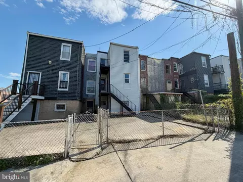 Exterior - 2802 Brighton St, Baltimore, MD 21216 photo 4 of 4