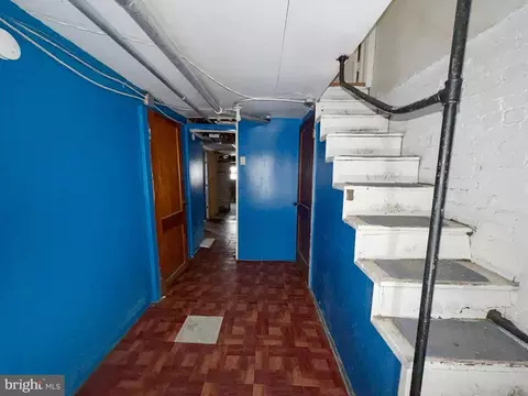 Entry Way - 2802 Brighton St, Baltimore, MD 21216 photo 5 of 6