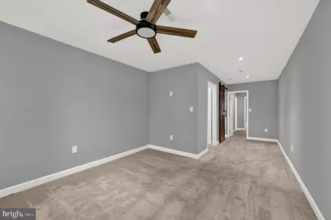 Entry Way - 1421 Hull St, Baltimore, MD 21230 photo 4 of 4