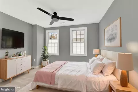 Bedroom - 1421 Hull St, Baltimore, MD 21230 photo 2 of 4