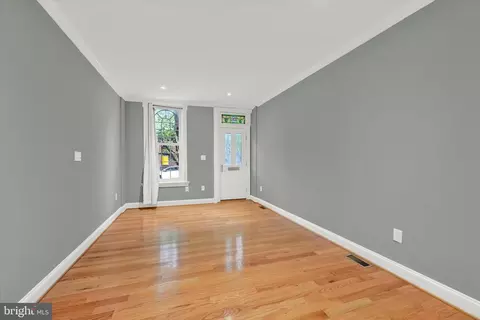 Living - 1421 Hull St, Baltimore, MD 21230 photo 1 of 5