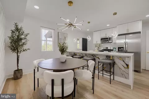 Dining - 4929 Edgemere Ave, Baltimore, MD 21215 photo 2 of 2