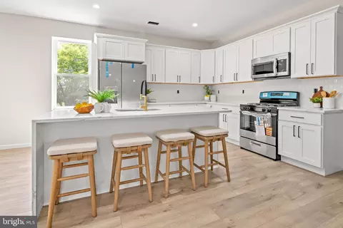 Kitchen - 2334 Ocala Ave, Baltimore, MD 21215 photo 5 of 6