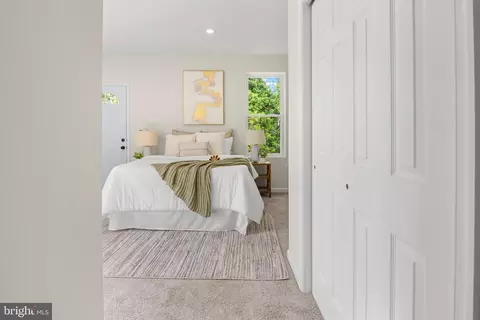 Entry Way - 2334 Ocala Ave, Baltimore, MD 21215 photo 6 of 6