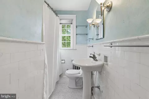 Bath - 3706 Menlo Dr, Baltimore, MD 21215 photo 4 of 4