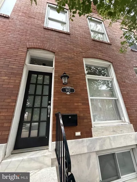 902 Grundy St, Baltimore, MD 21224