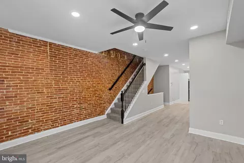 1525 W Pratt St, Baltimore, MD 21223
