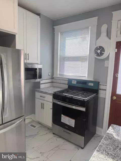 Kitchen - 3631 Roberts Pl, Baltimore, MD 21224 photo 6 of 9