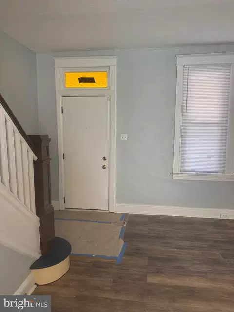 Entry Way - 3631 Roberts Pl, Baltimore, MD 21224 photo 8 of 14