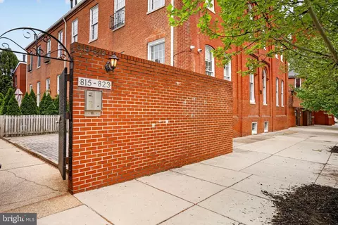 Exterior - 823 S Sharp St, Baltimore, MD 21230 photo 1 of 2