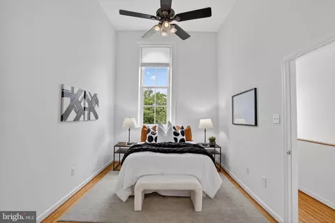 Bedroom - 823 S Sharp St, Baltimore, MD 21230 photo 2 of 6