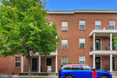 4613 Dillon St, Baltimore, MD 21224