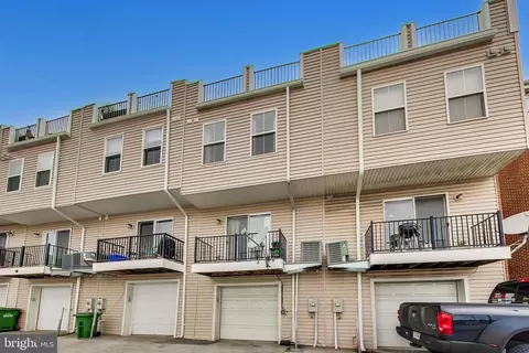 Exterior - 4613 Dillon St, Baltimore, MD 21224 photo 4 of 5