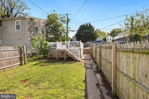 Exterior - 3731 Falls Rd, Baltimore, MD 21211 photo 1 of 1
